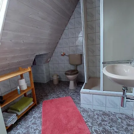 Zum Holzwurm Apartmán Friedersdorf (Markisch-Oderland)